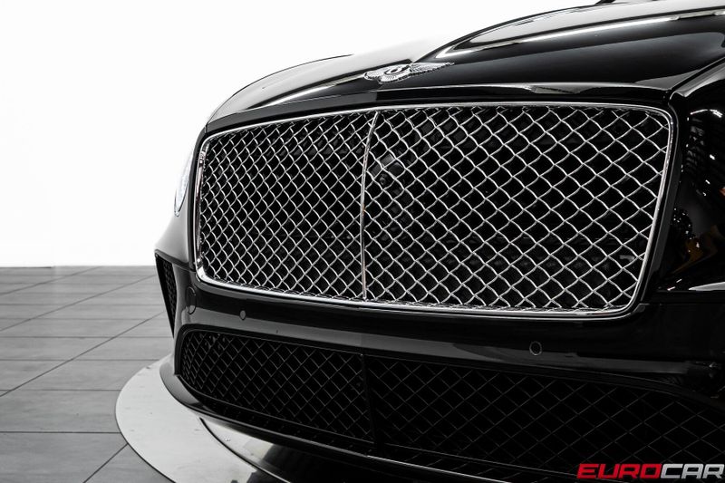 Used 2023 Bentley Continental GT V8 *FRONT SEAT COMFORT SPEC * TWO-TONE INTERIOR*Image 13