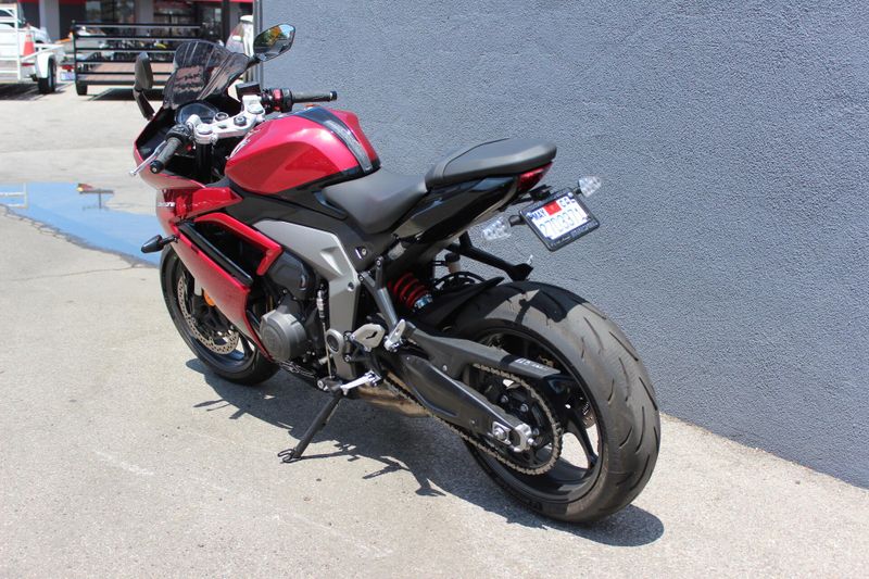2025 Triumph DAYTONA 660 Image 5