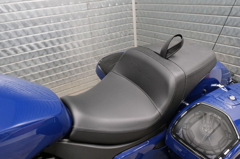 NEW 2025 INDIAN MOTORCYCLE CHALLENGER DARK HORSE Image 16