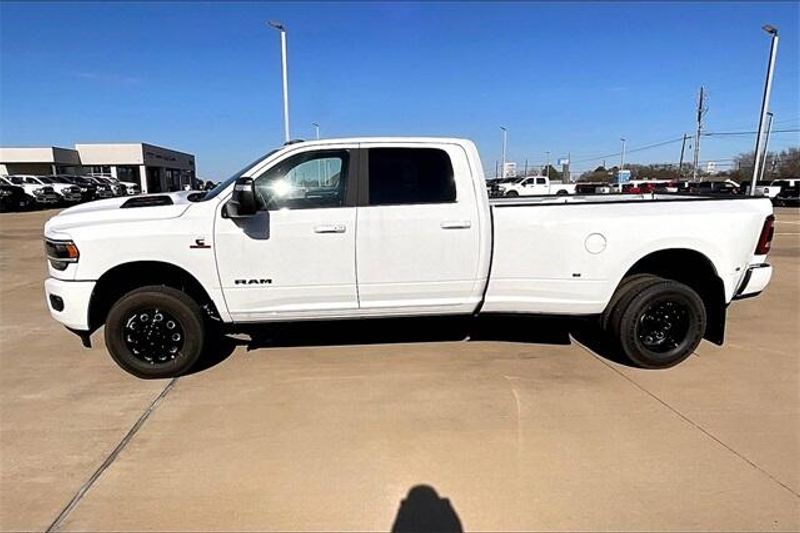 2024 RAM 3500 Laramie Crew Cab 4x4 8