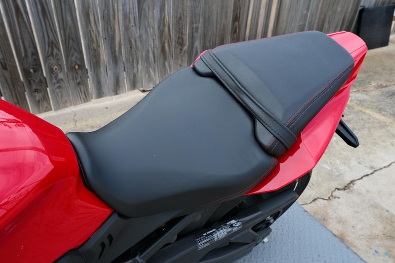 USED 2024 HONDA CBR650R ABS Image 17