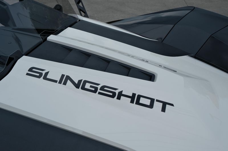 NEW 2026 POLARIS SLINGSHOT SLR AUTODRIVE Image 13