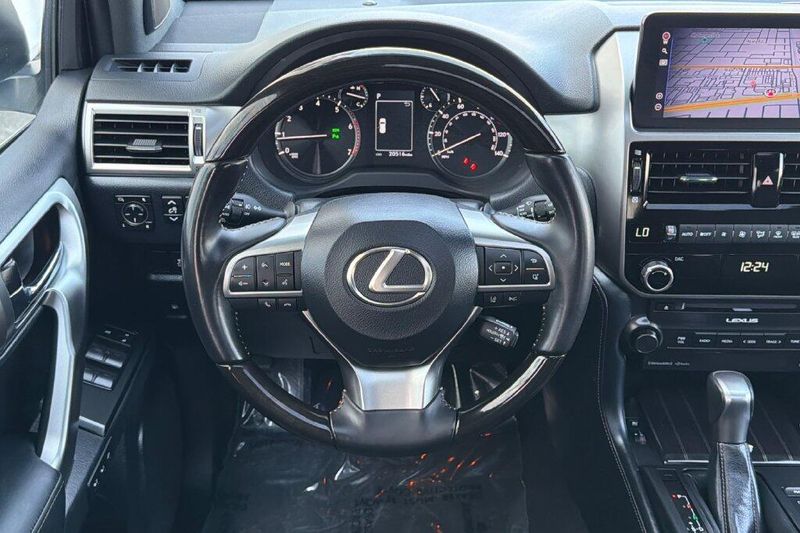 Used 2023 Lexus GX 460Image 13