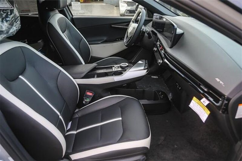 2025 Kia EV6 GT-LineImage 9