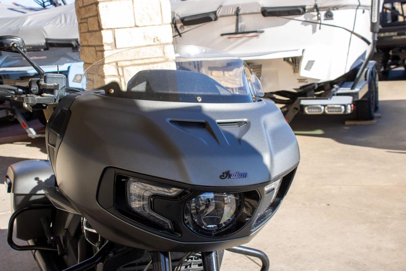 USED 2023 INDIAN MOTORCYCLE CHALLENGER DARK HORSE Image 23