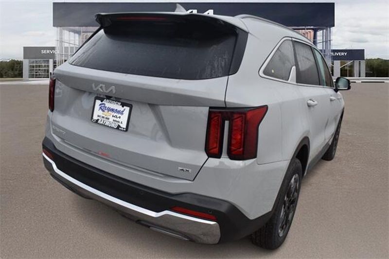 2025 Kia Sorento SImage 3