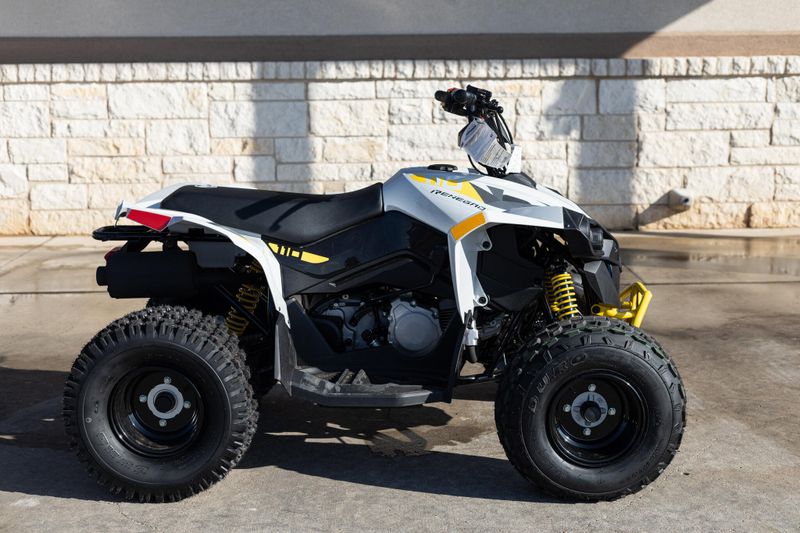 2025 Can-Am RENEGADE 110 EFI CATALYST GRAY AND NEO YELLOWImage 2