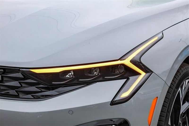 New 2025 Kia K5 GT-LineImage 13