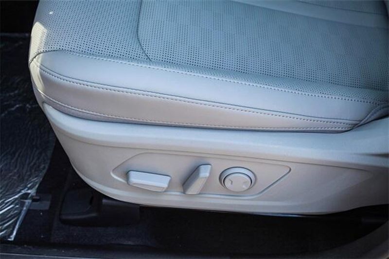 2025 Kia Sorento SImage 24