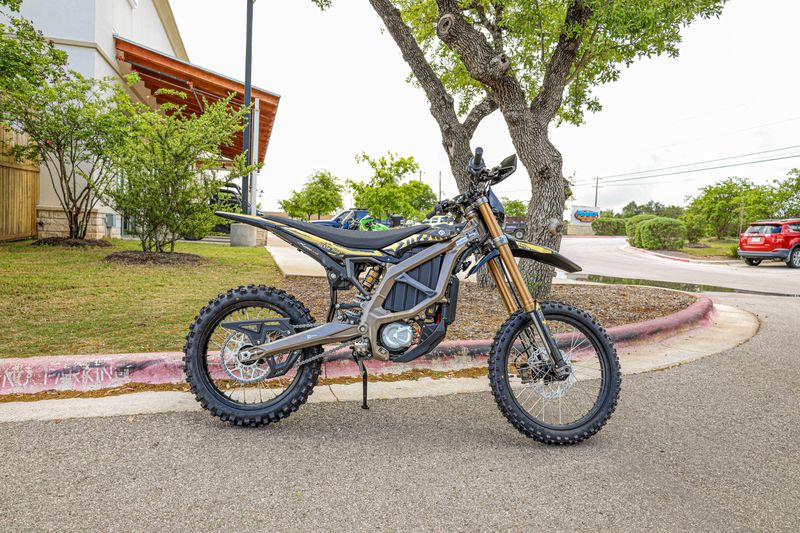 NEW 2025 SURRON ULTRA BEE X Image 9