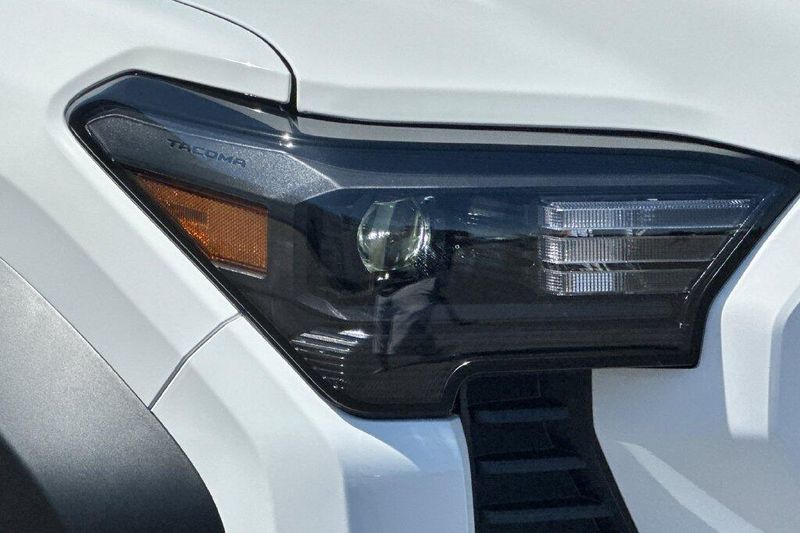 New 2026 Toyota Tacoma TRD Off-RoadImage 29