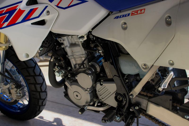 2023 Suzuki DRZ400SM BASE WHITE Image 20
