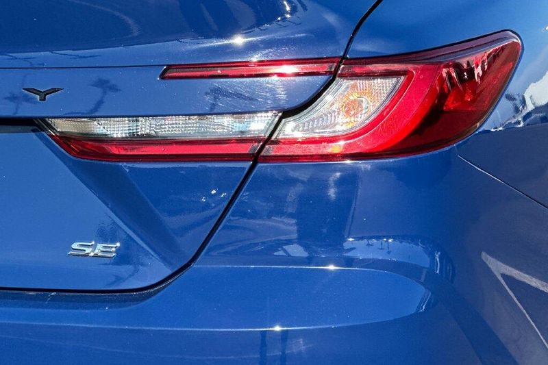 Used 2025 Toyota Camry SEImage 24