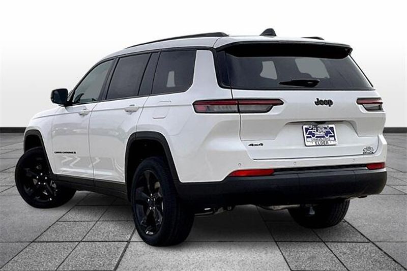 2025 Jeep Grand Cherokee L Altitude X 4x4Image 3