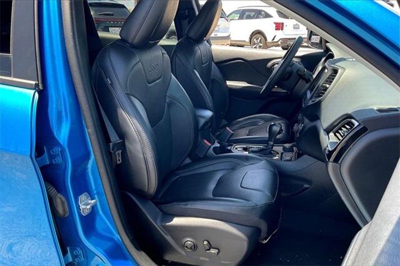 Used 2023 Jeep Cherokee AltitudeImage 6