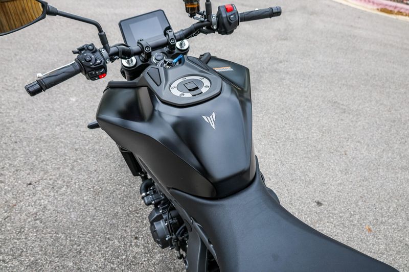NEW 2025 YAMAHA MT09 Image 16