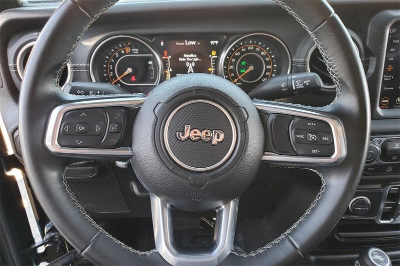 2022 Jeep Gladiator Overland photo 12