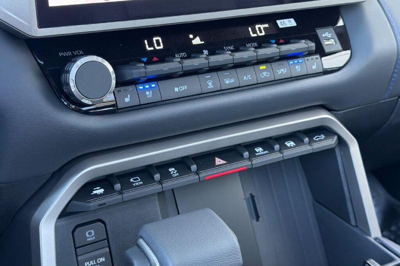 New 2026 Toyota Tundra Hybrid PlatinumImage 20