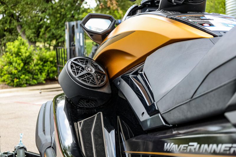 2025 Yamaha FX CRUISER HO WAUDIOCOPPERBLACK Image 18