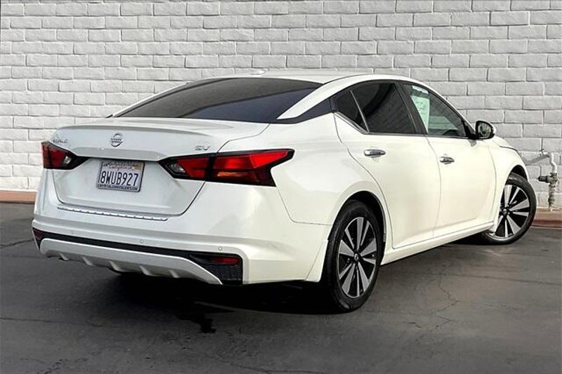 2021 Nissan Altima 2.5 SVImage 12