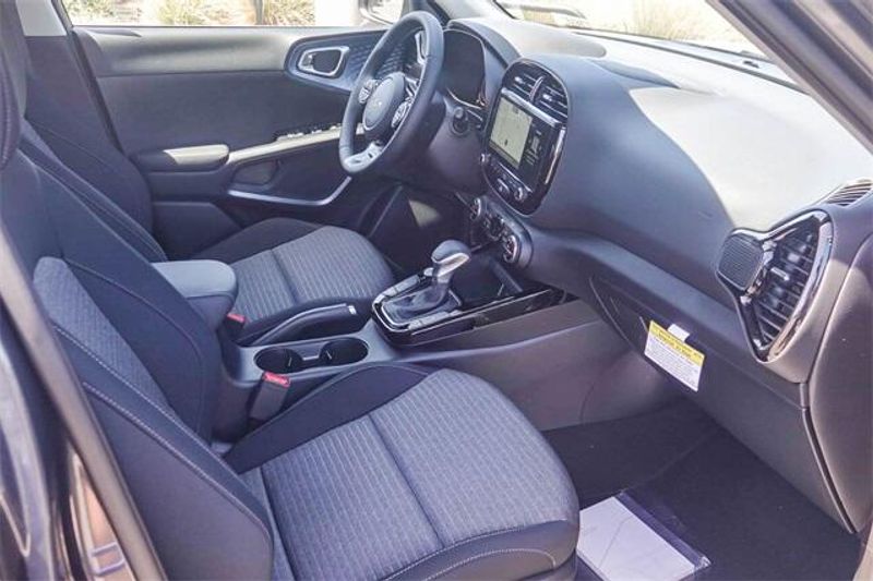 New 2025 Kia Soul EXImage 9