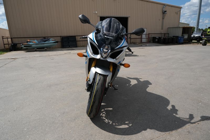 2025 SUZUKI GSXR1000 in a SILVER exterior color. Family PowerSports (877) 886-1997 familypowersports.com 