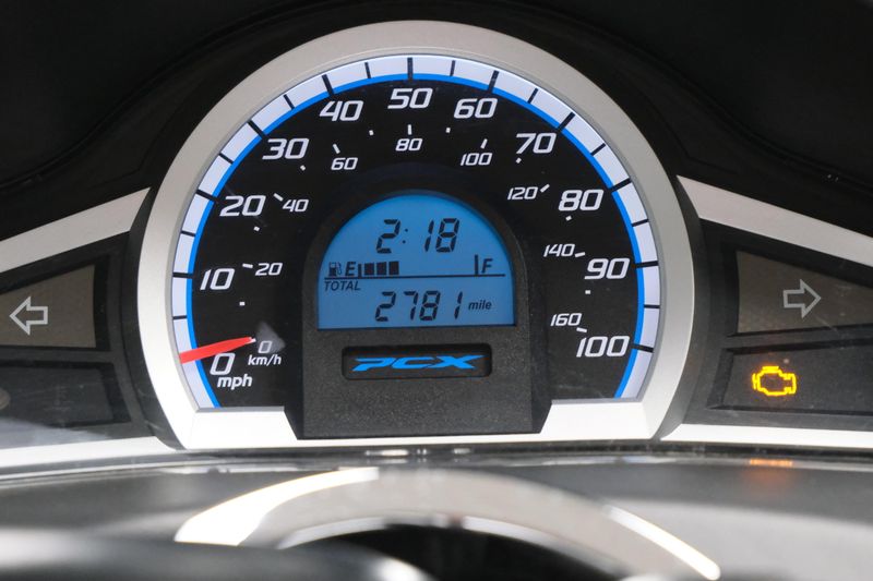 USED 2018 HONDA PCX 150 Image 23