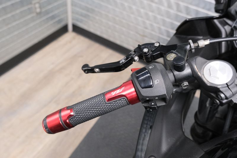 USED 2018 YAMAHA YZF-R3 Image 18