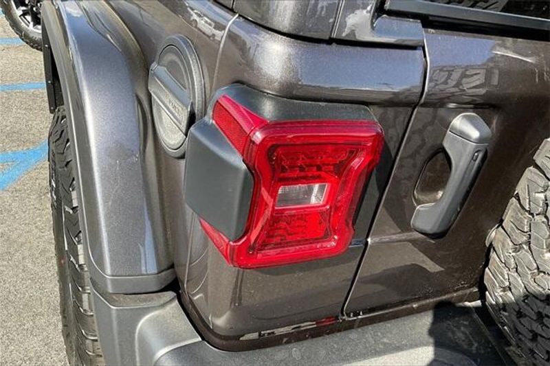 New 2025 Jeep Wrangler 4-door Rubicon XImage 12