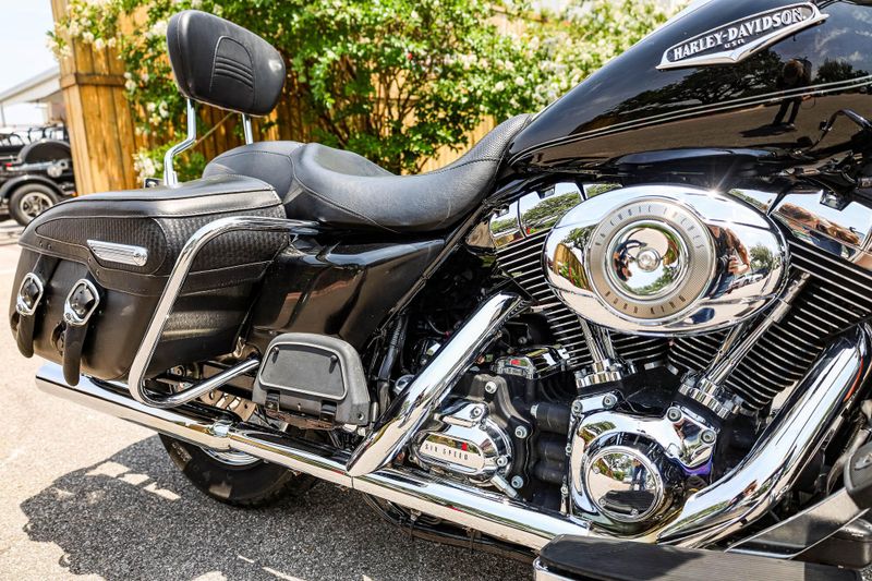 2007 HARLEY ROAD KING CLASSIC  BLACK Image 14