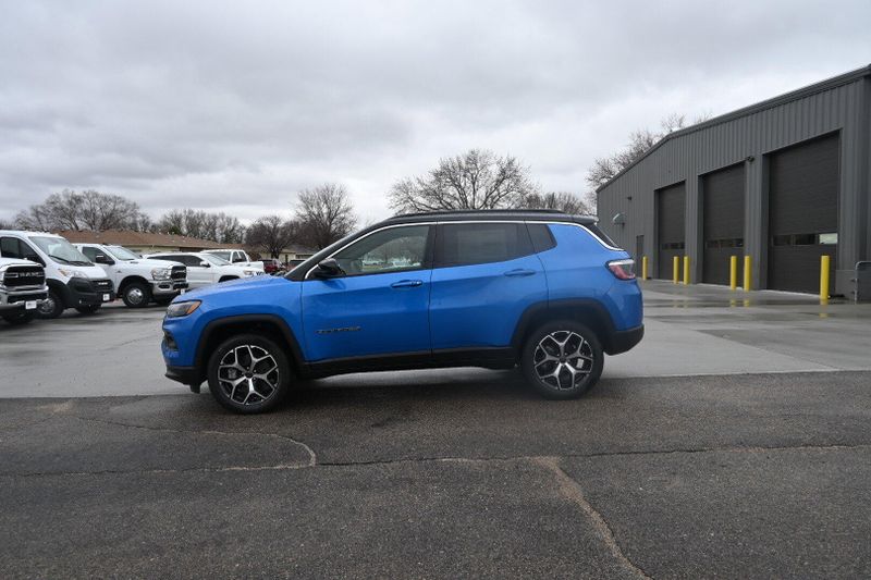 2025 Jeep Compass LimitedImage 5