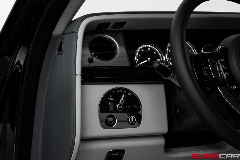 Used 2024 Rolls-Royce Phantom * FACTORY TWO-TONE * PACKAGE*Image 25
