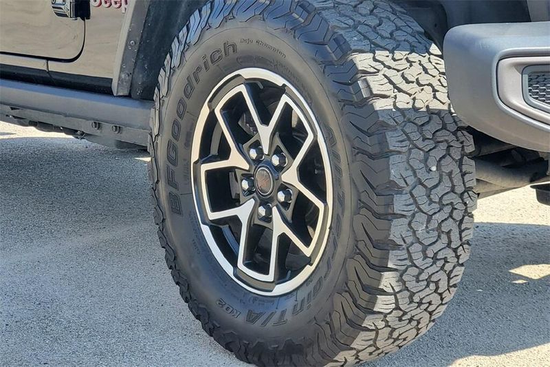 2024 Jeep Wrangler Rubicon photo 4