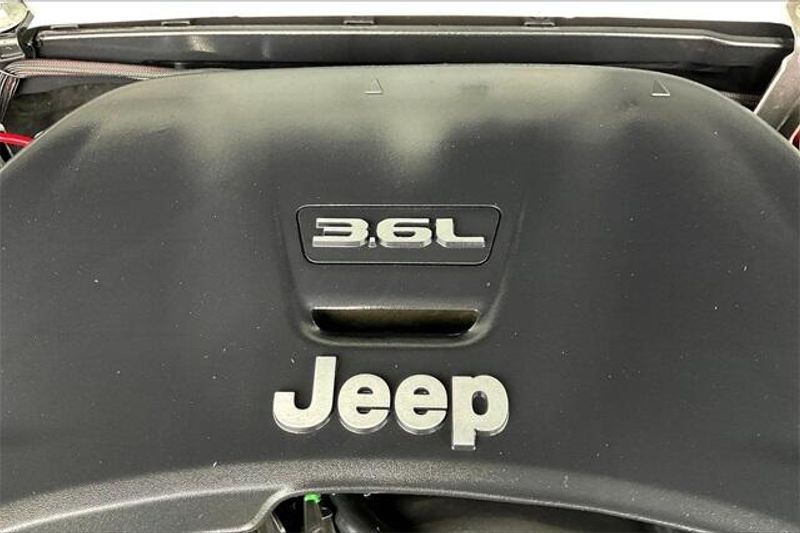 2021 Jeep Gladiator RubiconImage 32