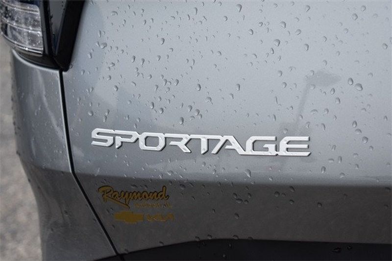 2024 Kia Sportage LXImage 5