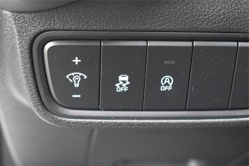 New 2025 Kia Soul LXImage 20