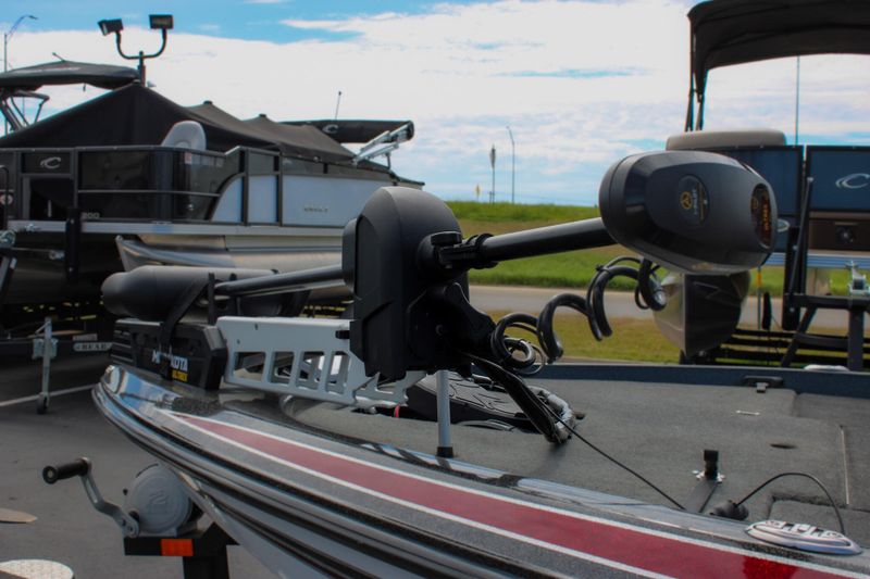 Used 2015 SKEETER ZX225 Image 36