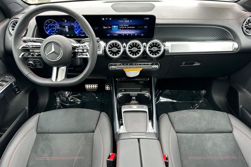 2024 Mercedes-Benz EQB 300Image 15