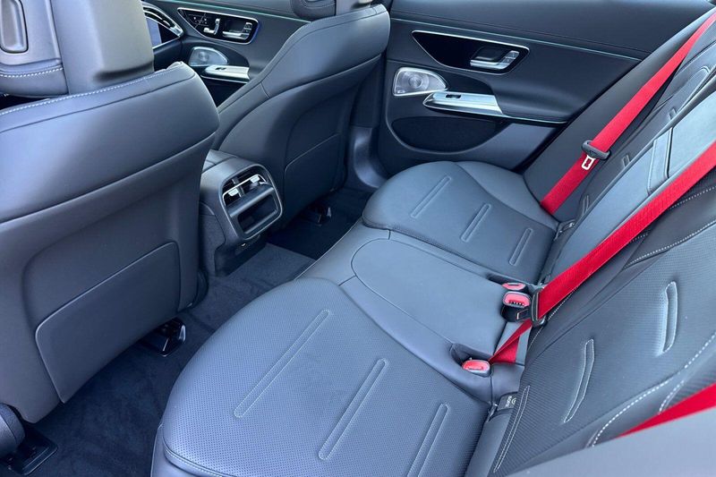 New 2026 Mercedes-Benz E-Class E 53 AMGImage 10