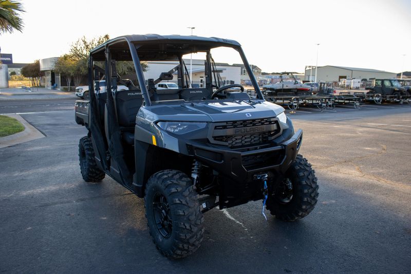 NEW 2026 POLARIS RANGER CREW XP 1000 PREMIUM Image 1