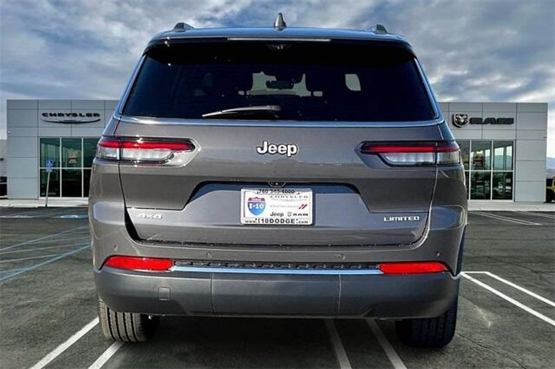 New 2025 Jeep Grand Cherokee L Limited 4x4Image 3