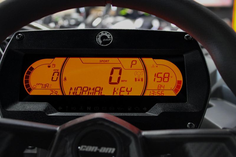 2025 Can-Am MAVERICK X3 MAX X RS TURBO RR TRIPLE BLACK Image 39