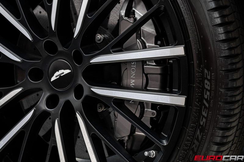 Used 2023 Aston Martin DBX 707 *HUGE CARBON OPTIONS * 23 FORGED WHEELS*Image 24