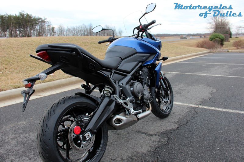 2023 Triumph Tiger 660 in a Lucerne Blue/Sapphire Black exterior color. Motorcycles of Dulles 571.934.4450 motorcyclesofdulles.com 