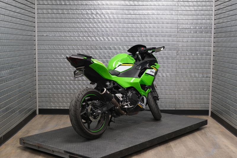 USED 2025 KAWASAKI NINJA 500 Image 3