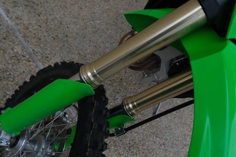 2025 Kawasaki KX450X LIME GREEN Image 10