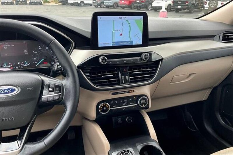 2020 Ford Escape SELImage 5