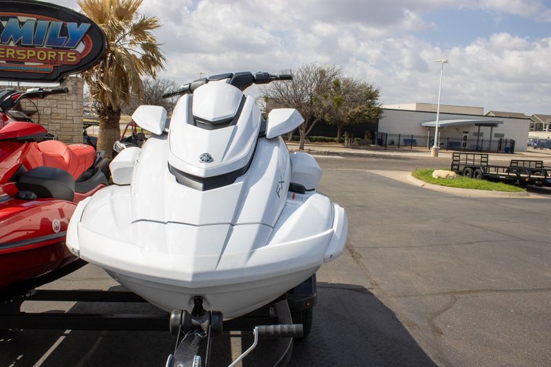 NEW 2026 YAMAHA FX CRUISER SVHO WITH AUDIO Image 5