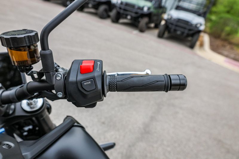 NEW 2025 YAMAHA MT09 Image 18