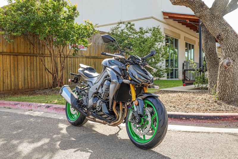 NEW 2026 KAWASAKI Z1100 SE ABS Image 1
